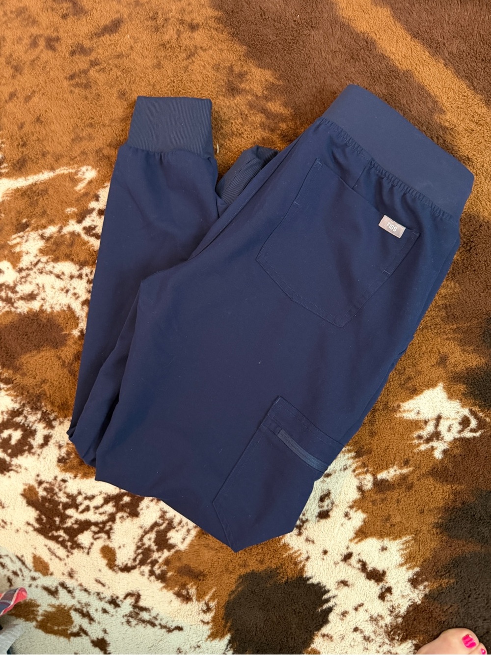 FIGS- women’s small Navy Scrub Joggers